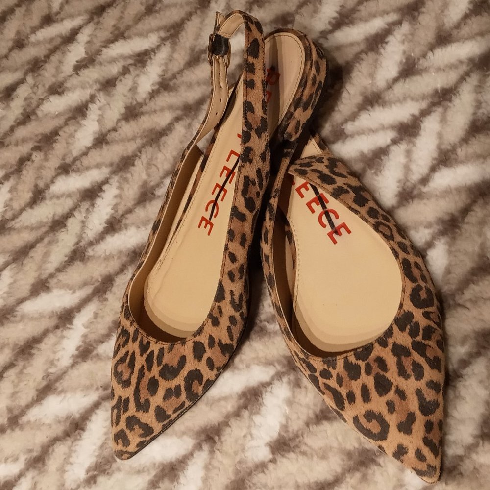 Animal print tip toe flat
